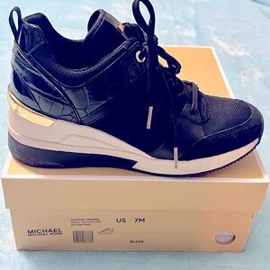 NWOT Michael Kors Georgie Trainers